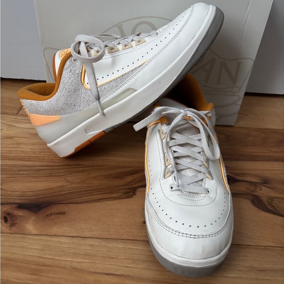 Men’s Nike Air Jordan retro 2 low size 11 - Picture 2 of 6